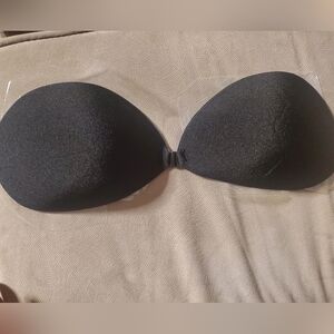 Stick On Bra Sleek Black Strapless Bra One Size New